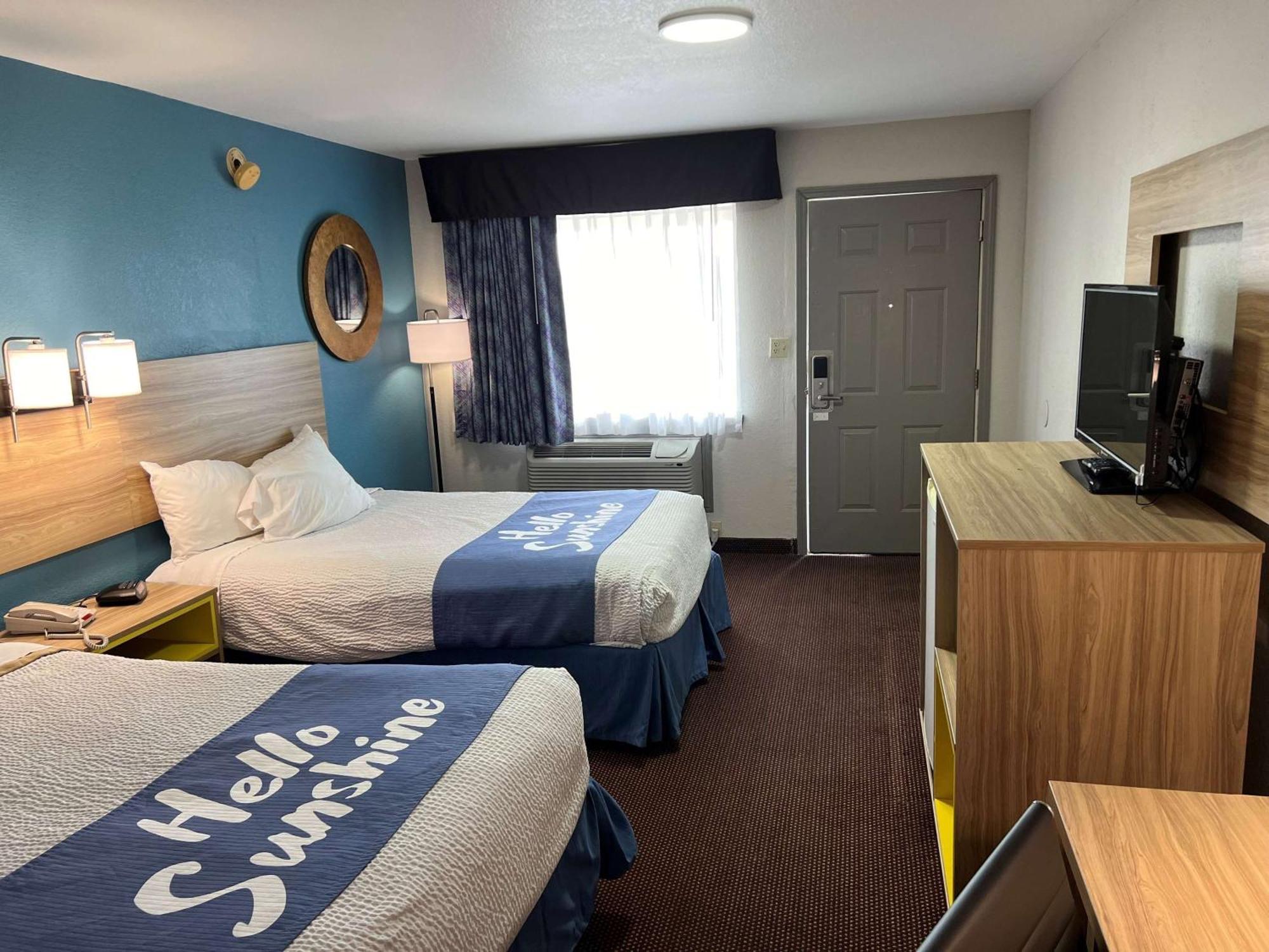 Days Inn By Wyndham Pratt Buitenkant foto