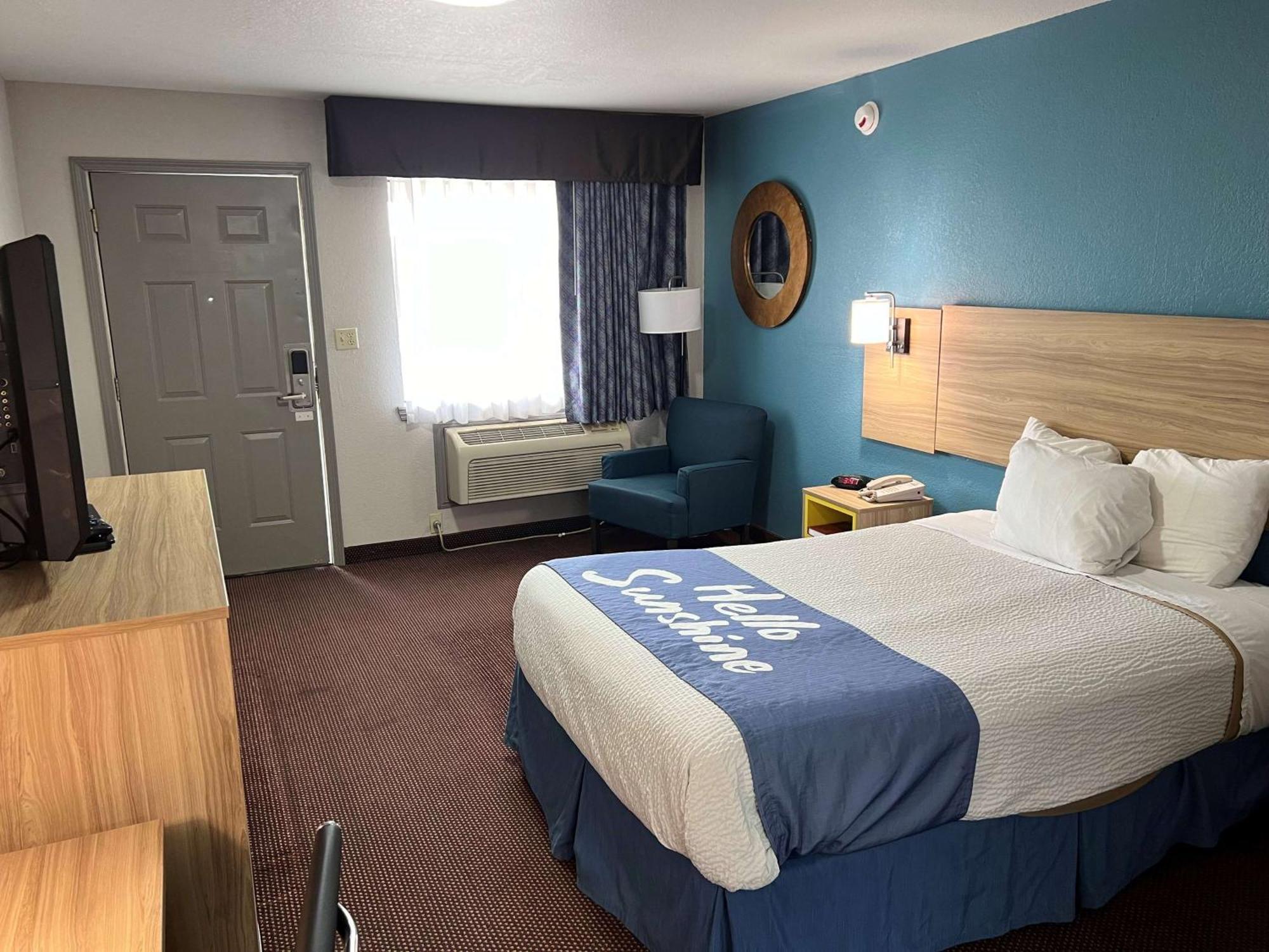 Days Inn By Wyndham Pratt Buitenkant foto